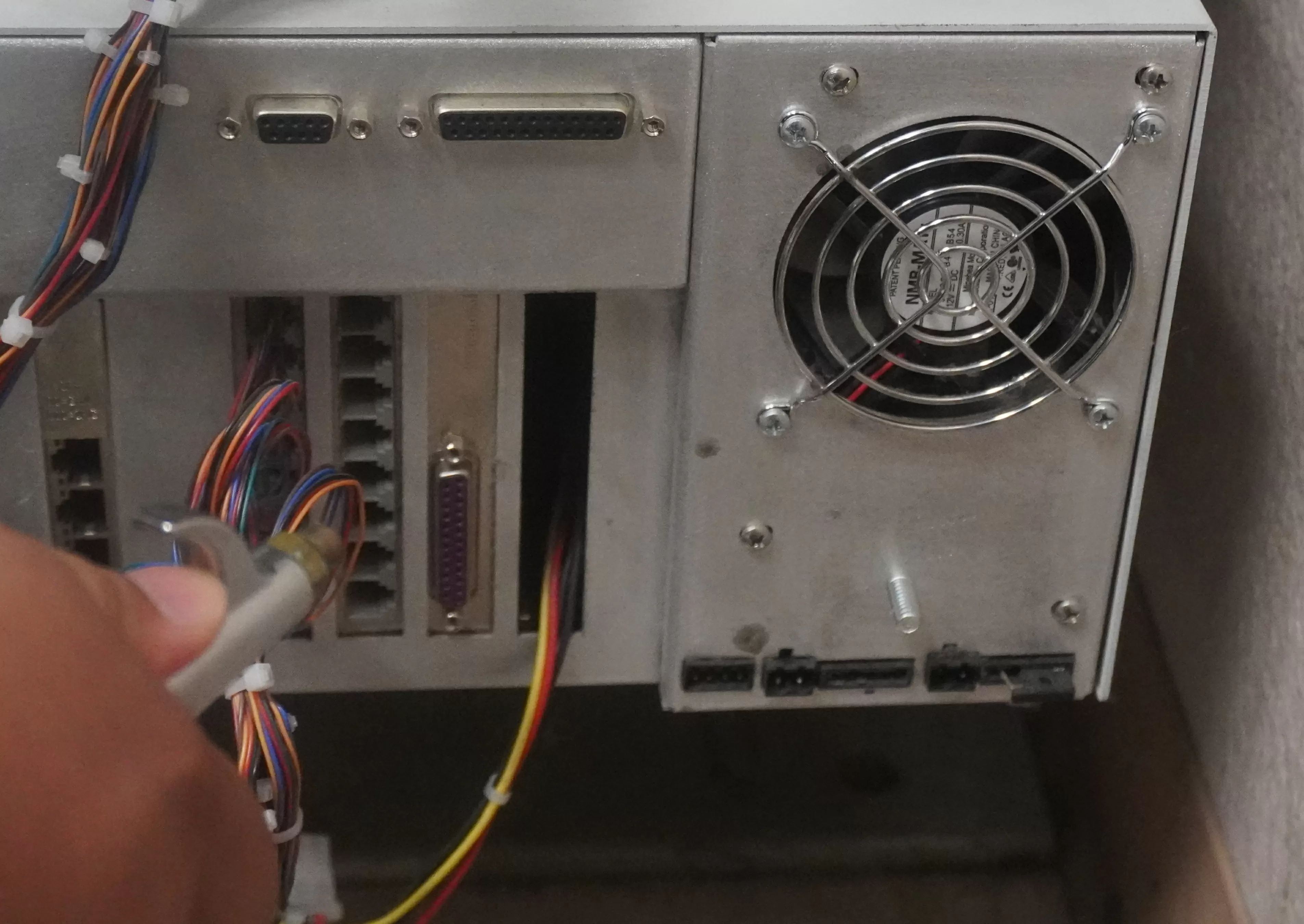 Cleaning fans in the T/Mon master station