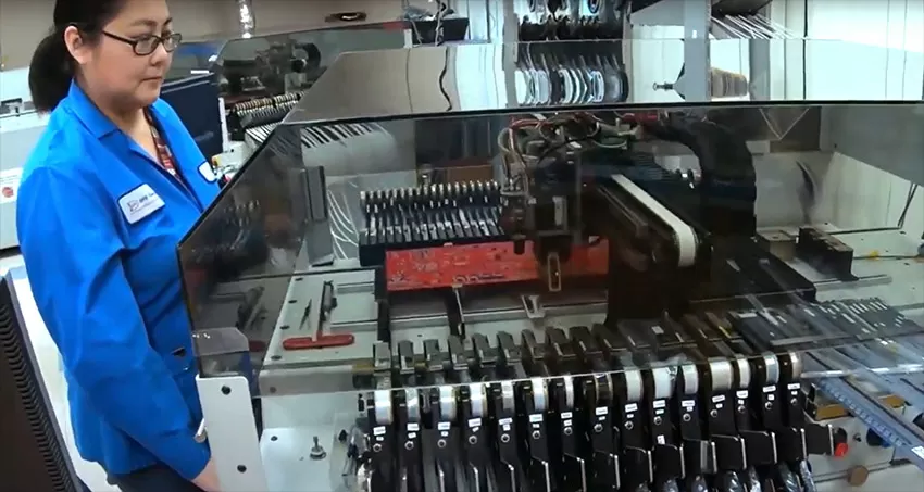 SMT machine for automated PCB manufacturing
