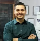 Tech support engineer